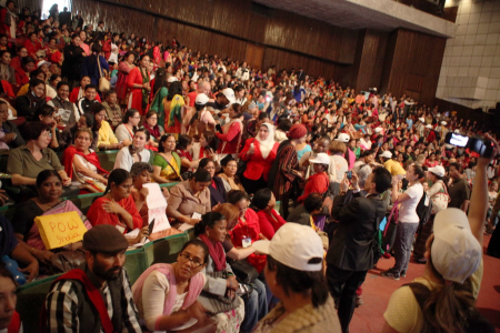 Geworben wurde am 8. März auch für die 2. Weltfrauenkonferenz, die ab 13.03.2016 in Kathmandu/Nepal stattfindet. Näheres dazu unter: http://conferenciamundialdemujeres.org